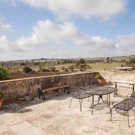Carcara Country house *